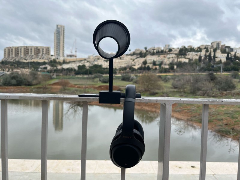 yarden taub , gilad verbov